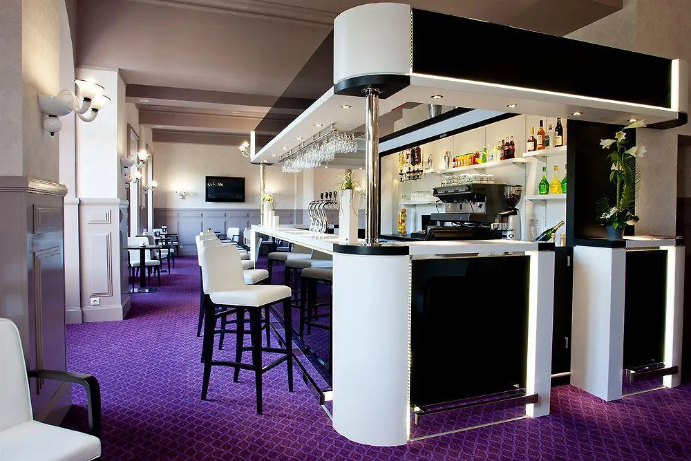 Hotel Chapelle Et Parc Lourdes 4*,  Francia